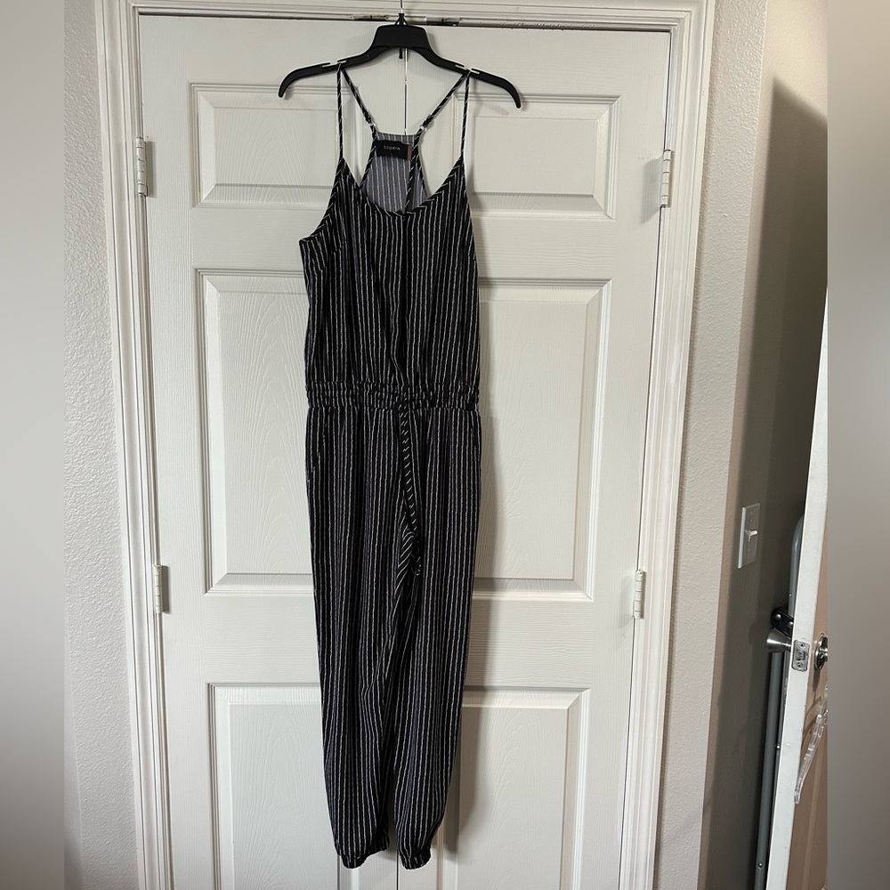 Black and white pants romper